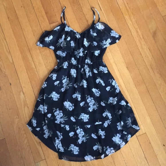Abercrombie Cold Shoulder Floral Dress NWOT - Picture 4 of 7